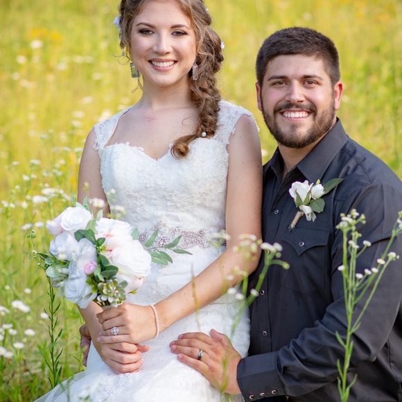 🌻 Welcome to my closet. 🌻 - Picture 7 of 16